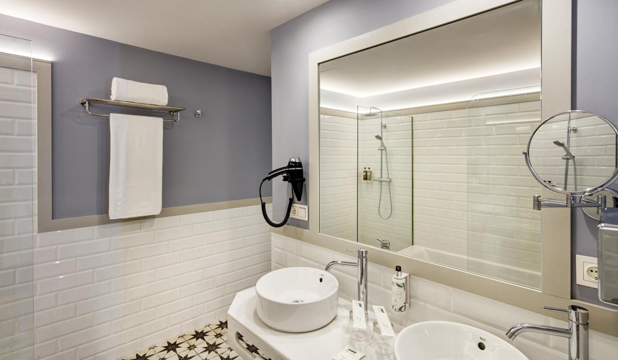 Sercotel Granada Suites 외부 사진