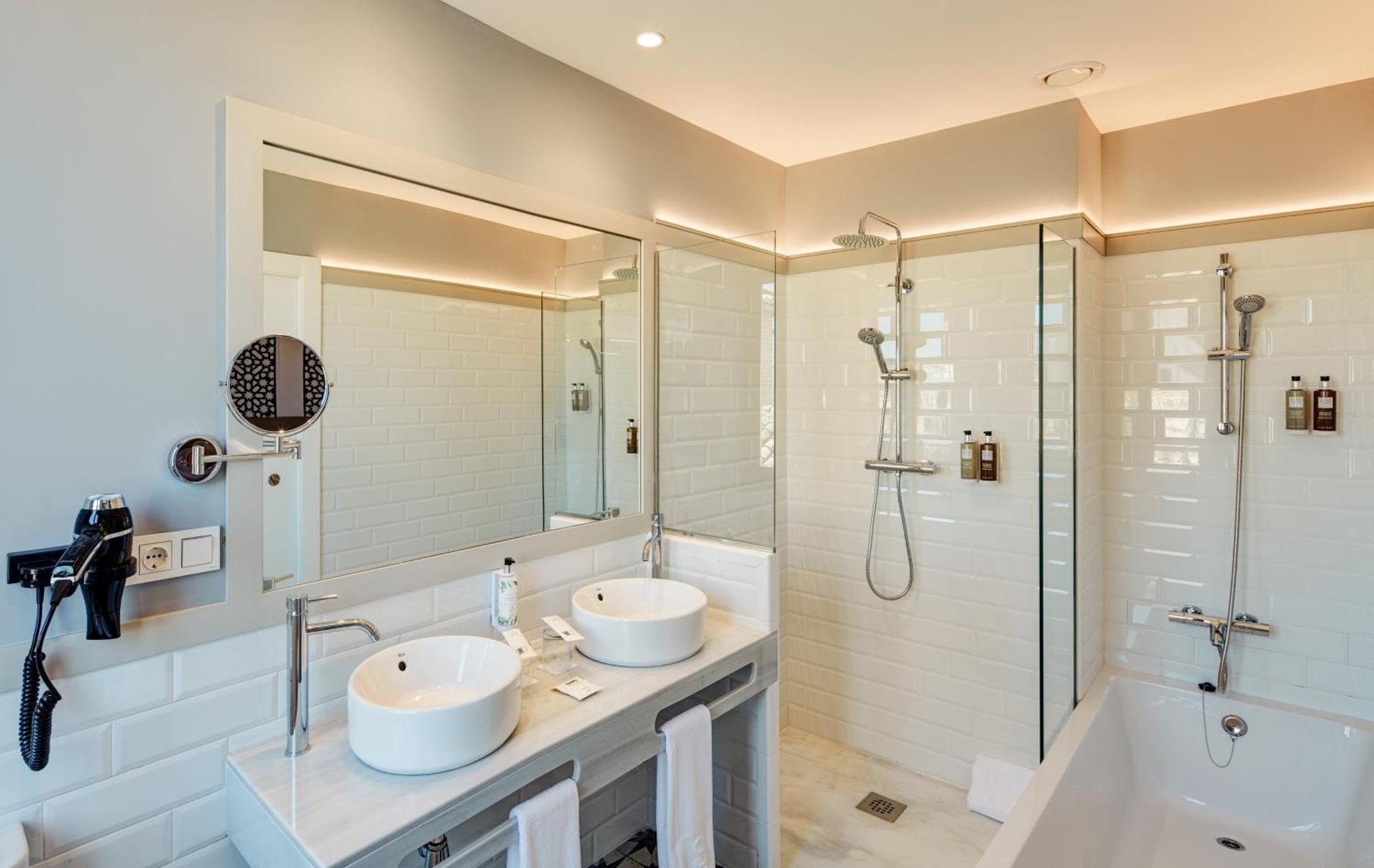 Sercotel Granada Suites 외부 사진